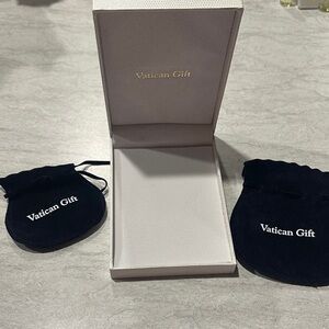 Vatican Gift Jewelry Box and Pouches